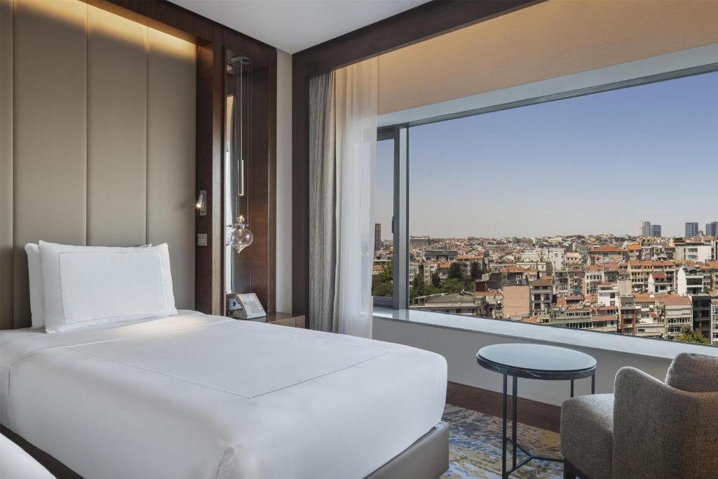 Conrad Istanbul Bosphorus - 