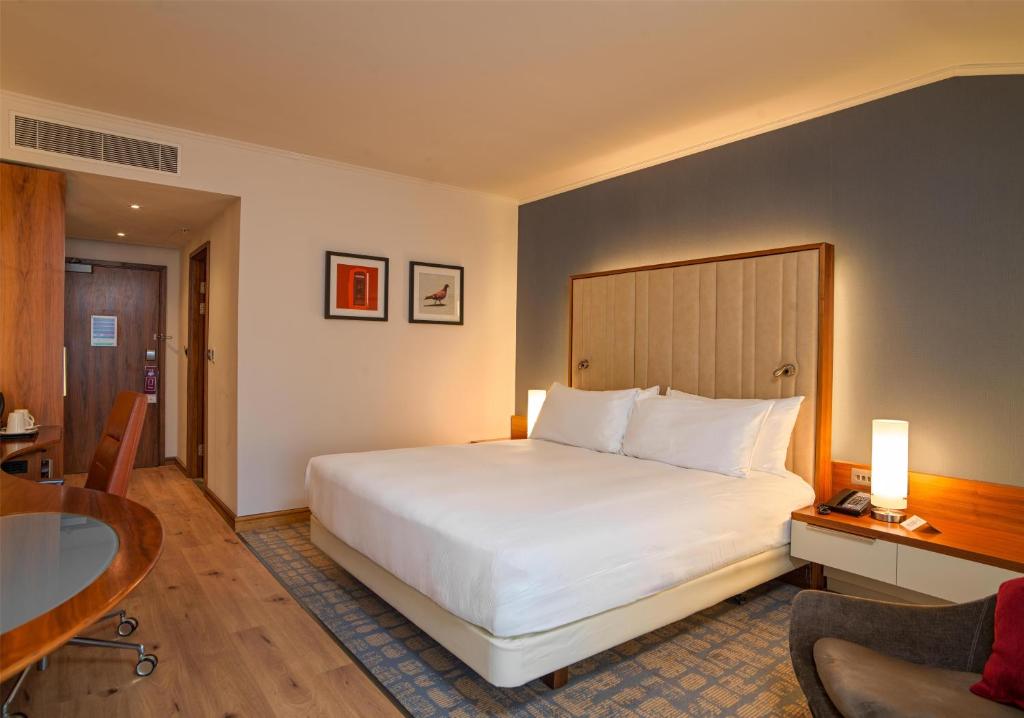 Hilton London Heathrow Airport Terminal 5 - 