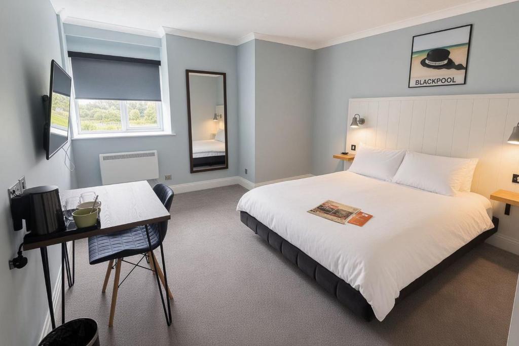 Village Hotel Blackpool - 