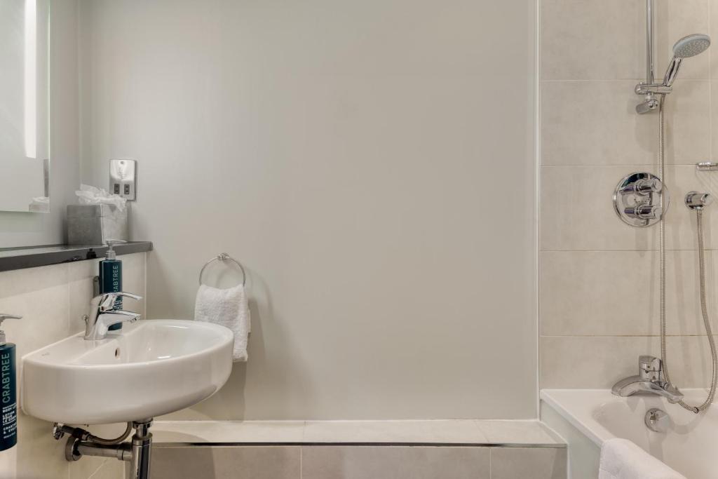 DoubleTree by Hilton London Angel Kings Cross - 