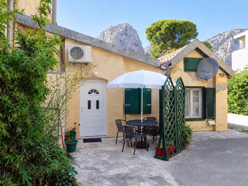 Apartments Jugo i bura
