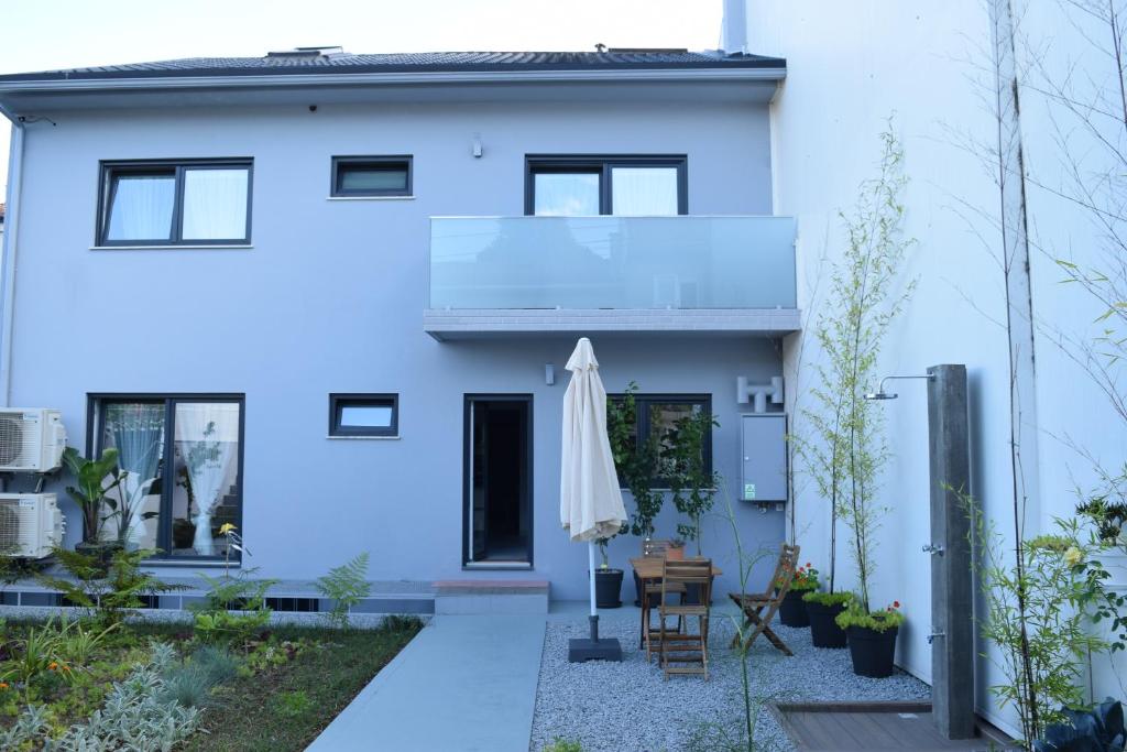 Saint Victor House