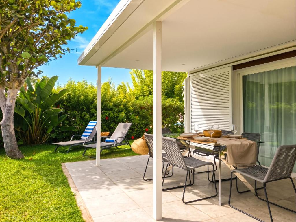 Villa Guerrero - Terraza y acceso a piscina común