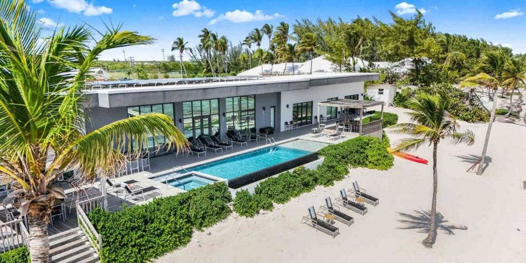 Infility Pool Villa Evolution Oceanfront Estate with Infinity Pool, Spa & Panoramic ...
