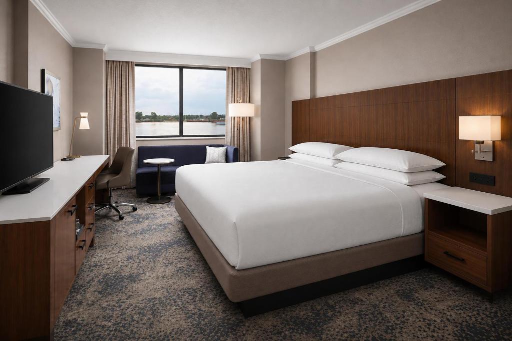 Hilton New Orleans Riverside - 