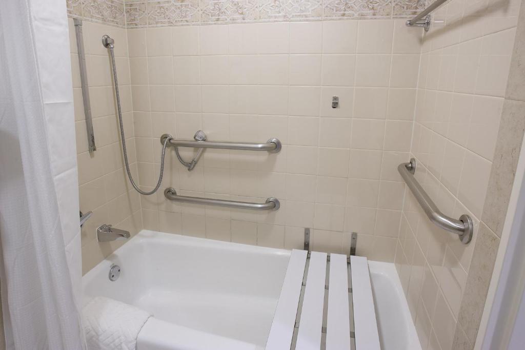 Hilton New Orleans Riverside - 