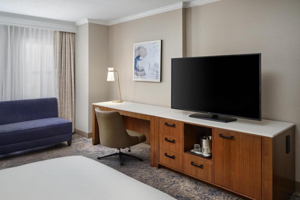 Hilton New Orleans Riverside - 