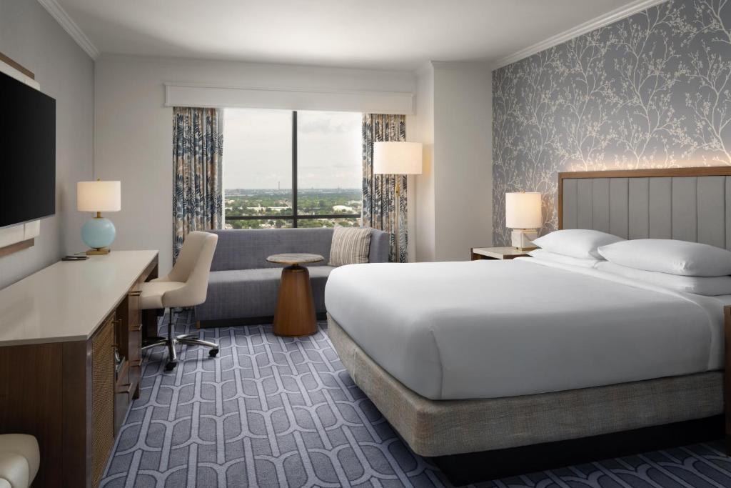 Hilton New Orleans Riverside - 