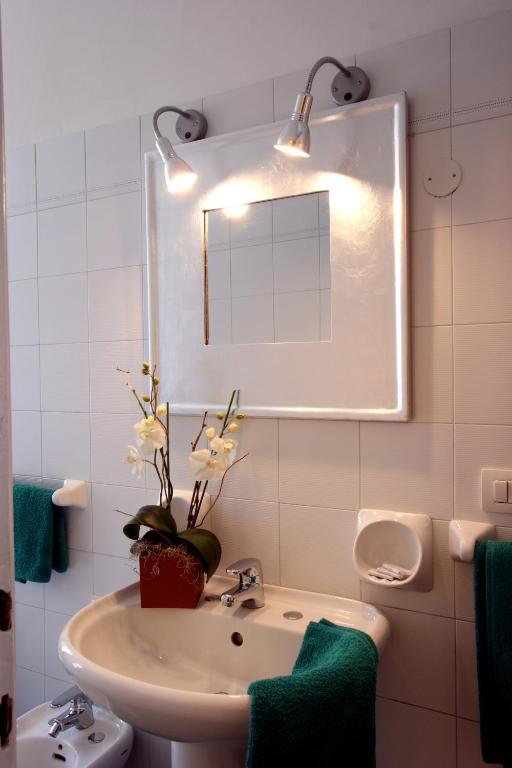 
One-Bedroom Apartment (3 Adults)
