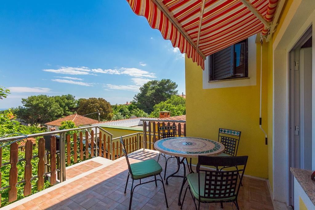 Balkon lub taras w obiekcie Apartments Kamenjak