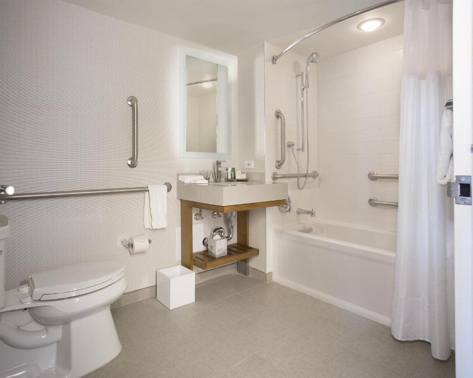 New York Hilton Midtown - 