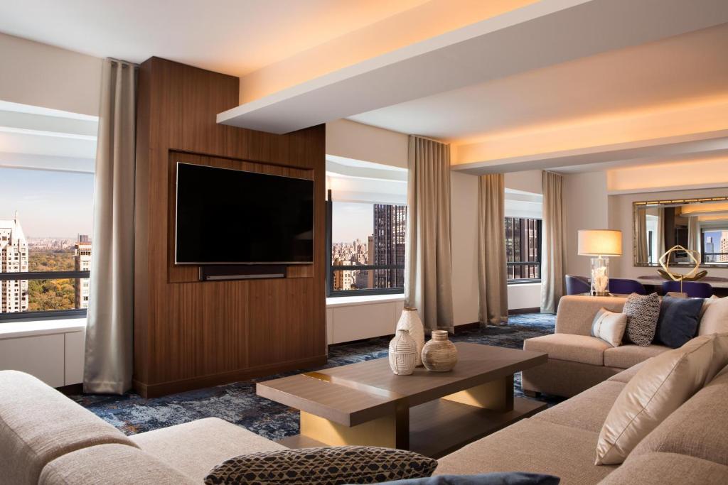 New York Hilton Midtown - 