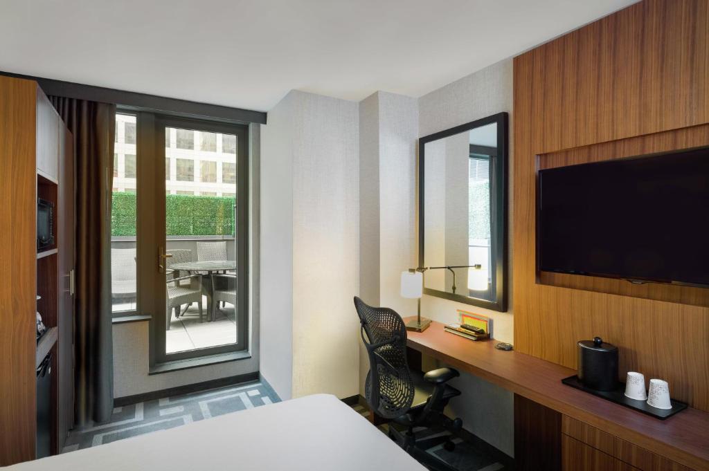 Hilton Garden Inn New York Central Park South-Midtown West - 