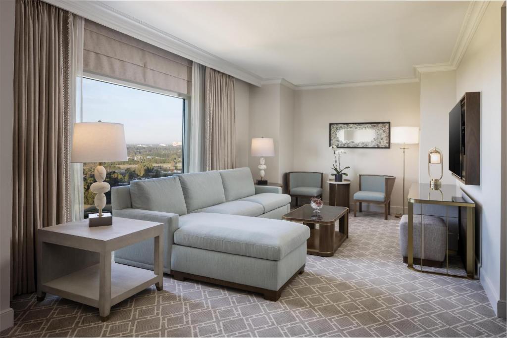 Waldorf Astoria Orlando - An Official Walt Disney World Hotel - 