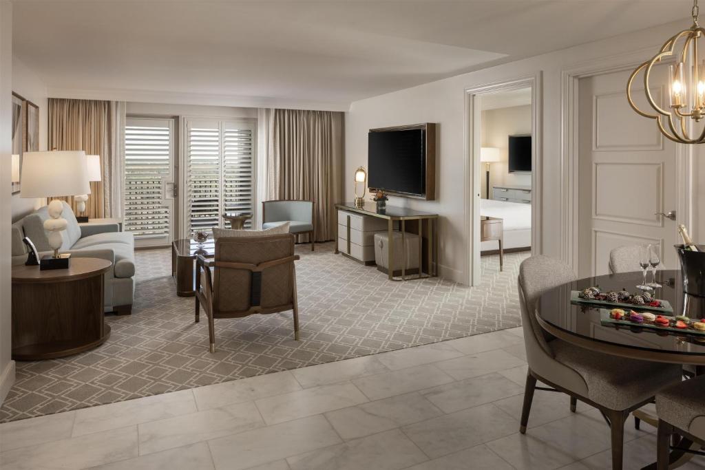 Waldorf Astoria Orlando - An Official Walt Disney World Hotel - 