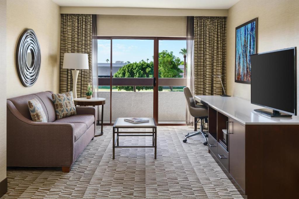 Hilton Phoenix Airport - 