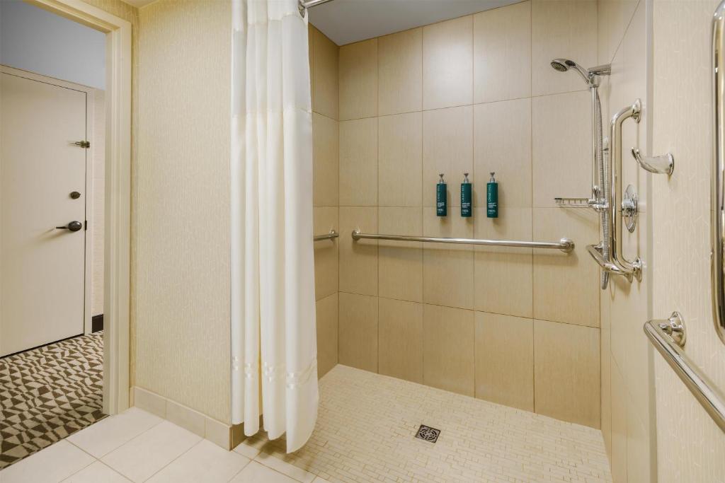 Hilton Phoenix Airport - 