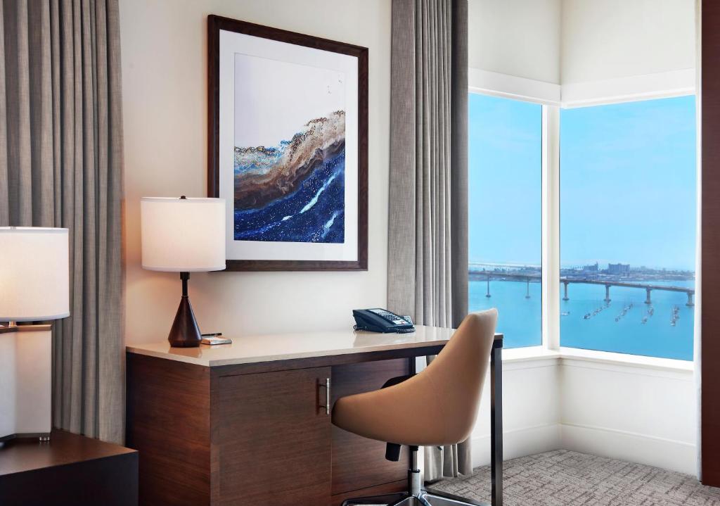 Hilton San Diego Bayfront - 