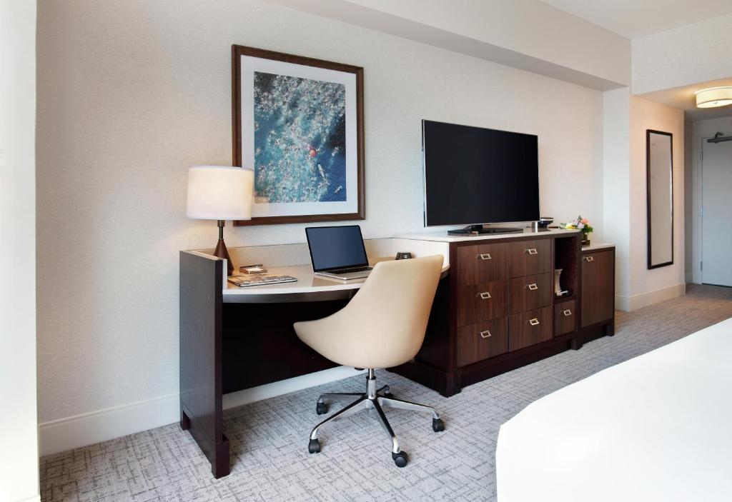 Hilton San Diego Bayfront - 
