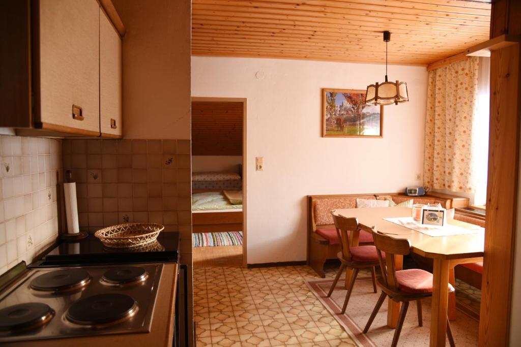 Kuchyň nebo kuchyňský kout v ubytování Payrhof