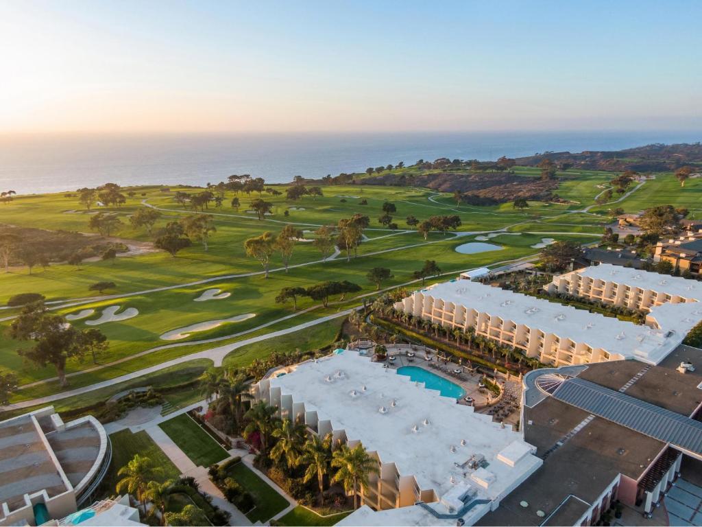 Hilton La Jolla Torrey Pines - Housity