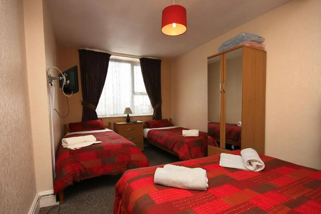 Boltonia, Blackpool, Marea Britanie