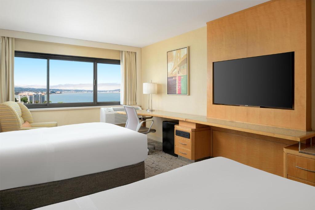 Hilton San Francisco Airport Bayfront - No Resort Fee - 