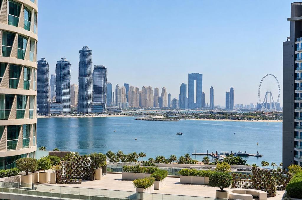 Infility Pool Sea View 1Br Infinity Pool & Private Beach, Dubái (precios actualizados ...