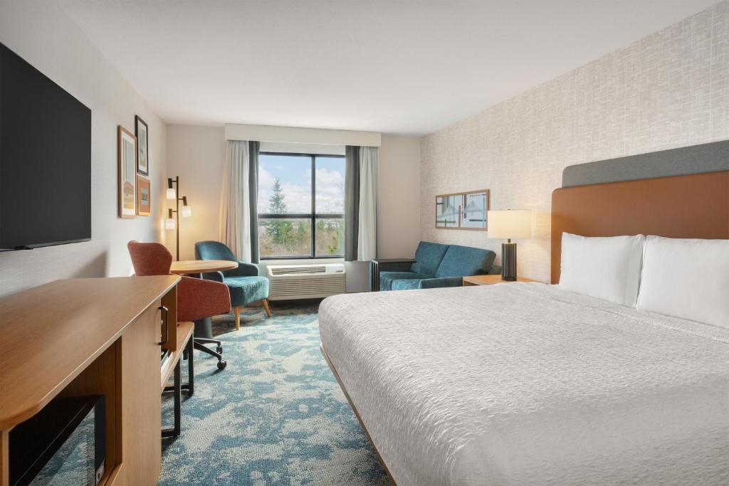 Hampton Inn & Suites by Hilton Langley-Surrey - 
