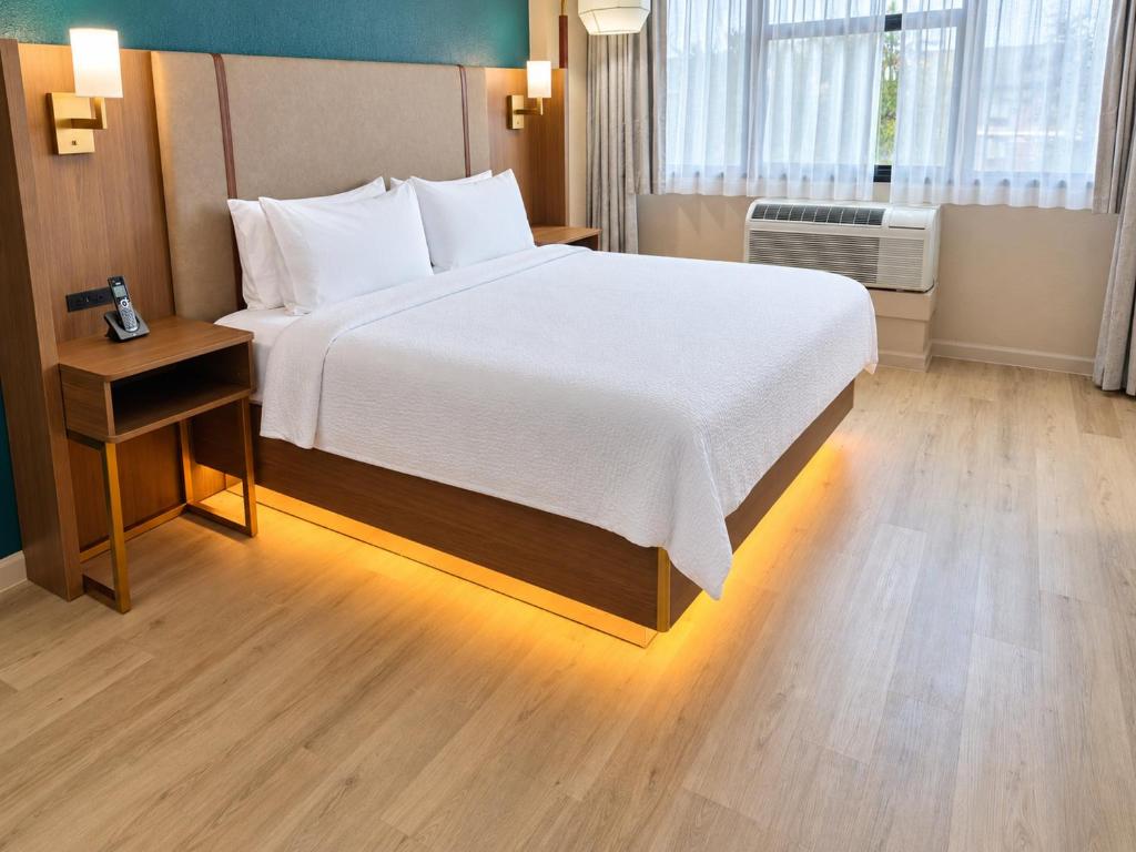 Holiday Inn Houston S - NRG Area - Med Ctr, an IHG Hotel - 