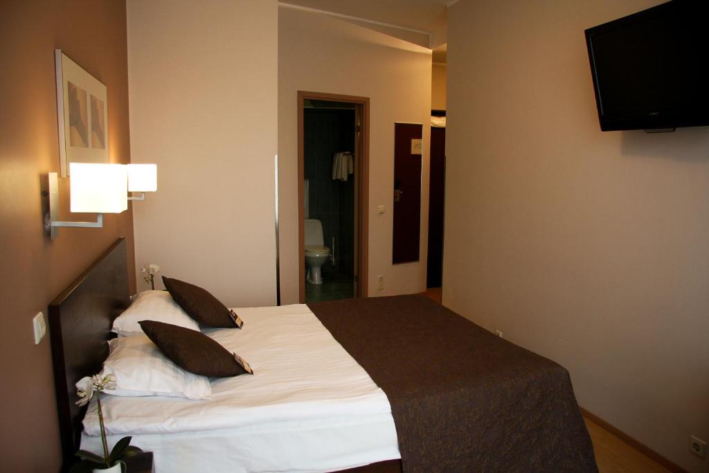 City Hotel Tallinn by Unique Hotels - Double Or Twin Room With Garden View