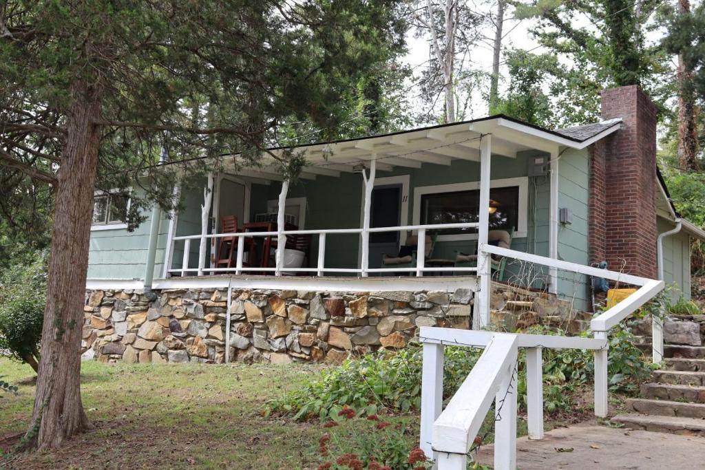 The Pines Cottages - 