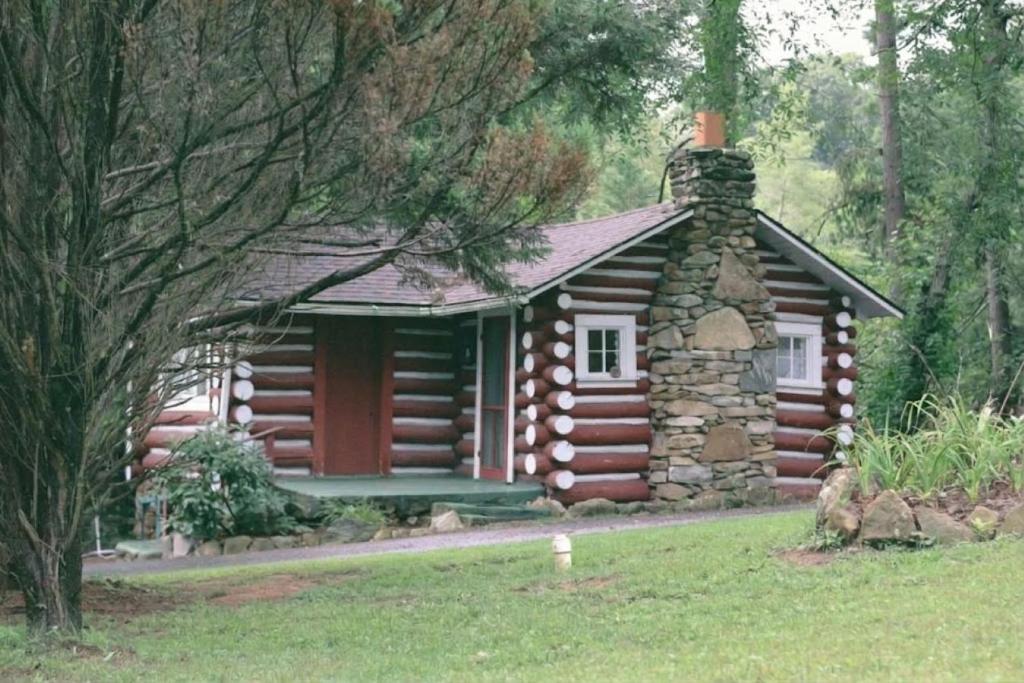 The Pines Cottages - 