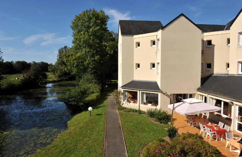 Gallery image of Logis Hôtel Le Relais du Moulin in Valençay