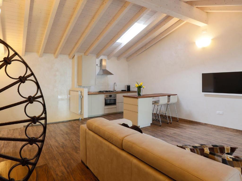 Telewizja i/lub zestaw kina domowego w obiekcie Les Suites