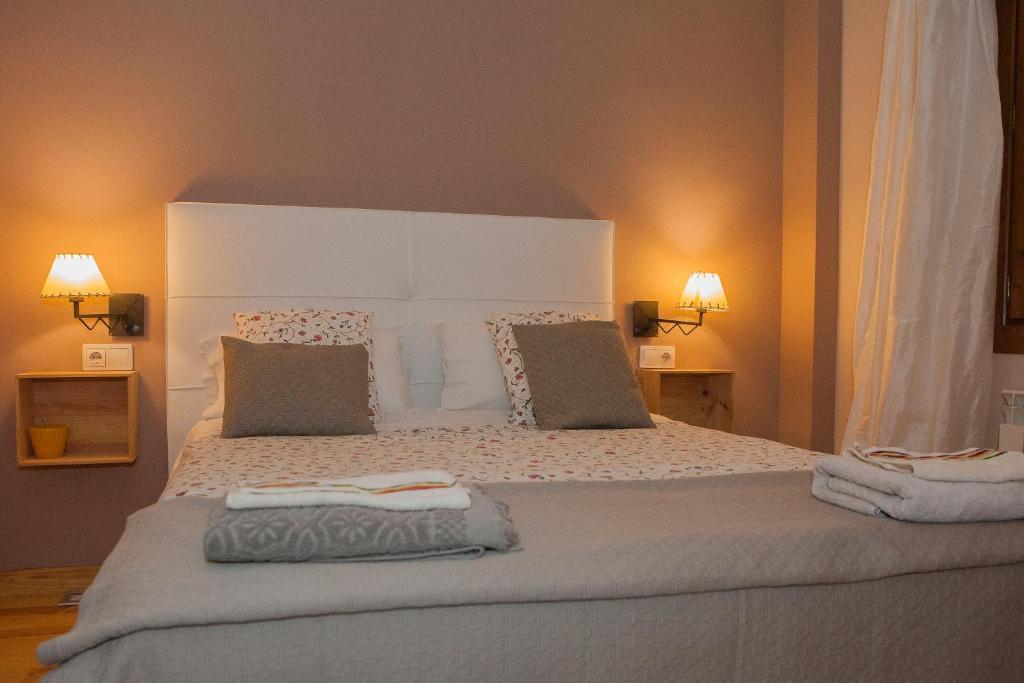 reservar hotel en Puente la Reina