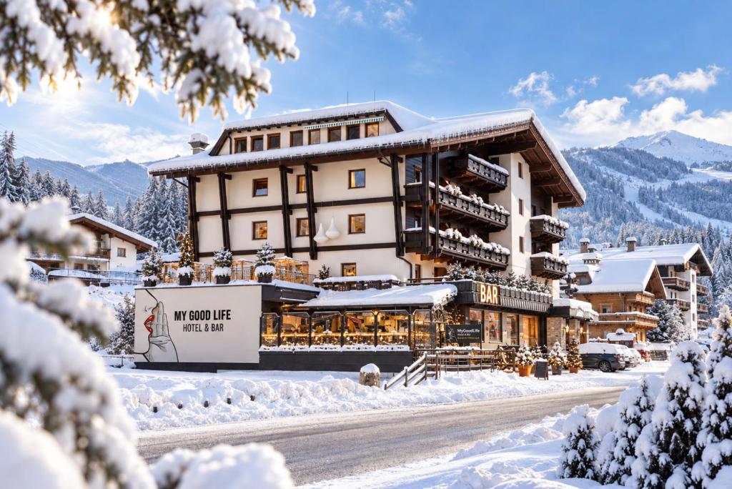 MyGoodLife Hotel & Bar