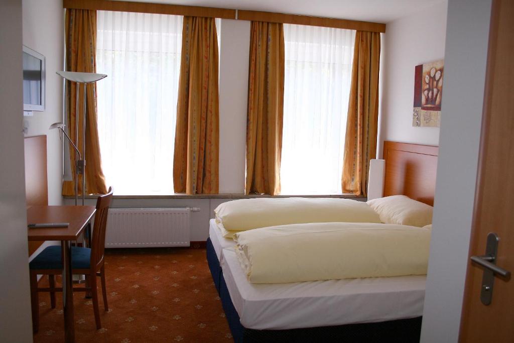 
Family Room (4 Adults)
