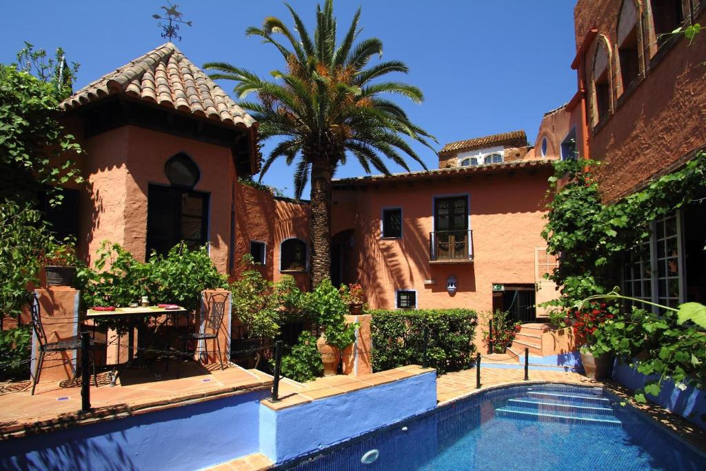 Bazén v ubytování Hotel Amanhavis nebo v jeho okolí