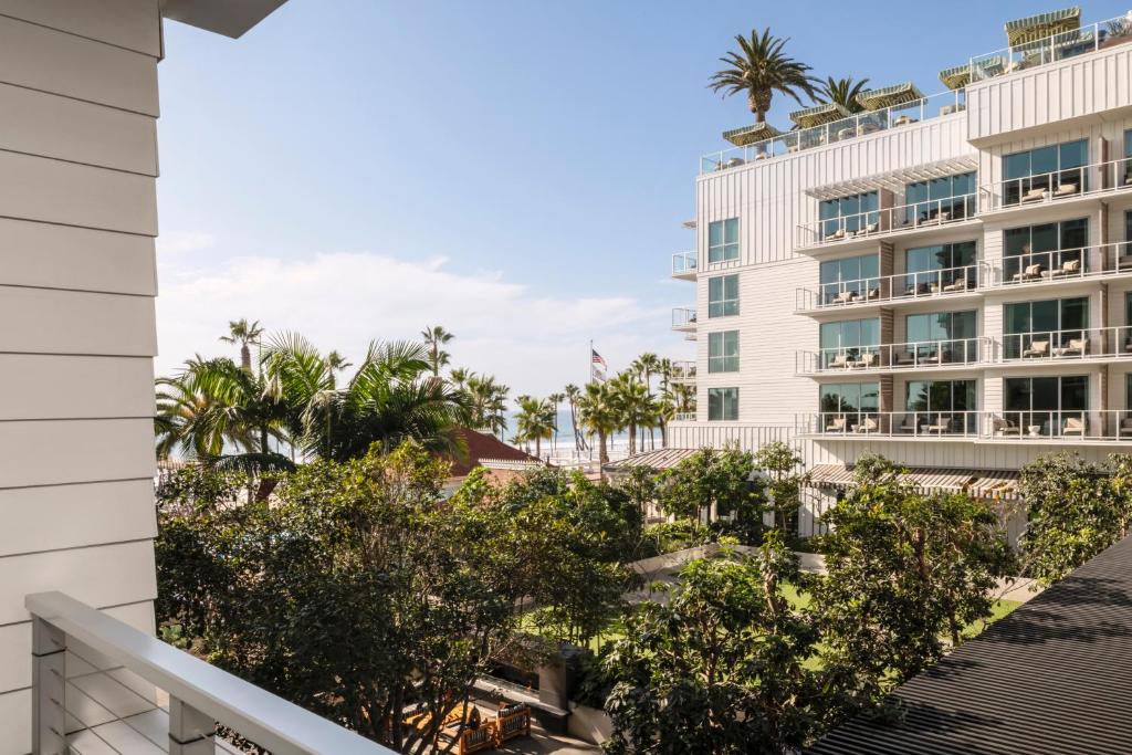 Mission Pacific Beach Resort, part of JdV by Hyatt - 