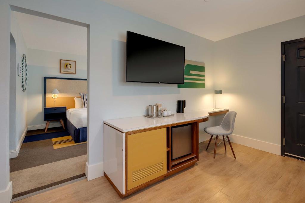 Calistoga Motor Lodge and Spa, a JdV by Hyatt Hotel - 
