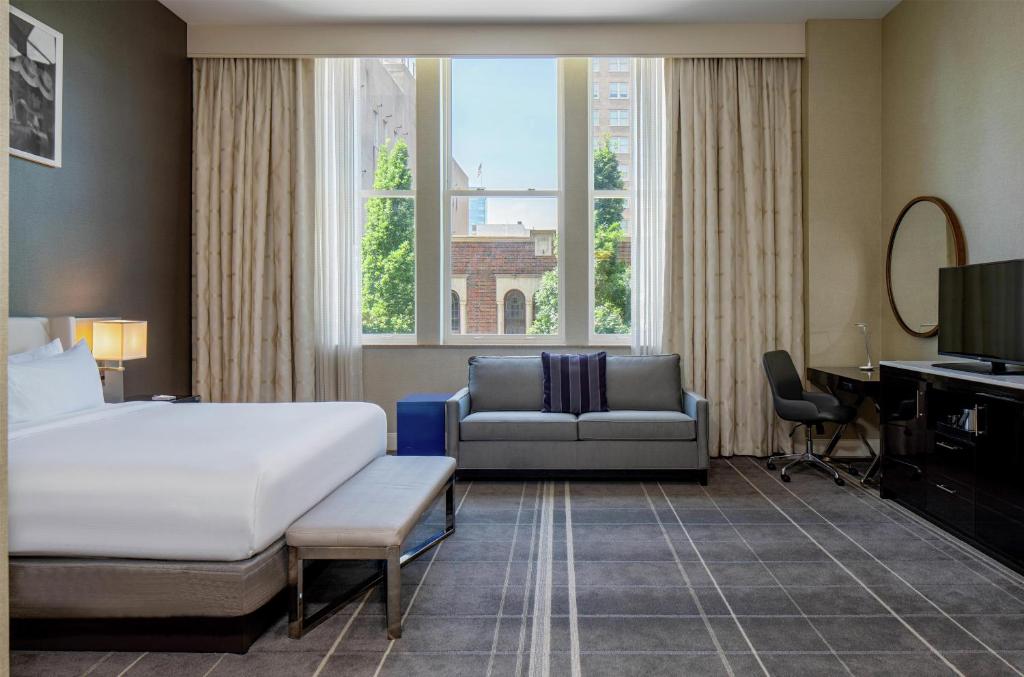 Hilton Richmond Downtown - 