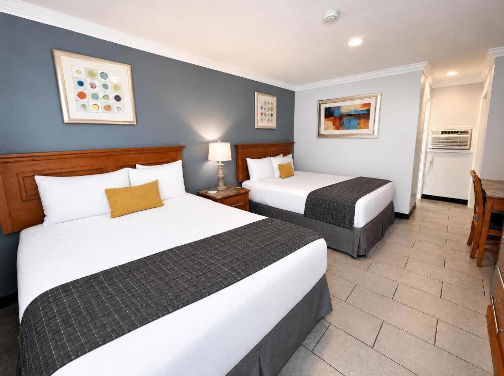 Sunrise Inn - 