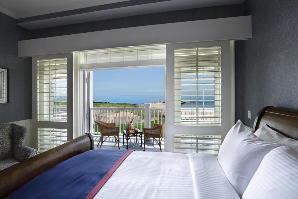 Madison Beach Hotel, Curio Collection by Hilton - 