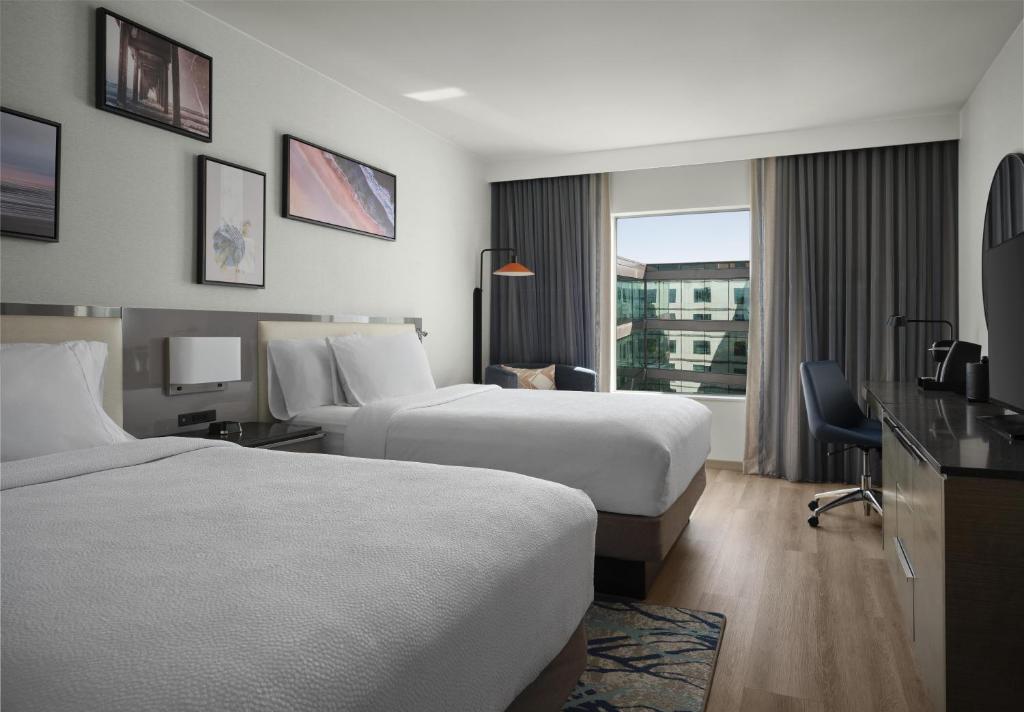 Hilton Garden Inn San Diego Downtown/Bayside, CA - 