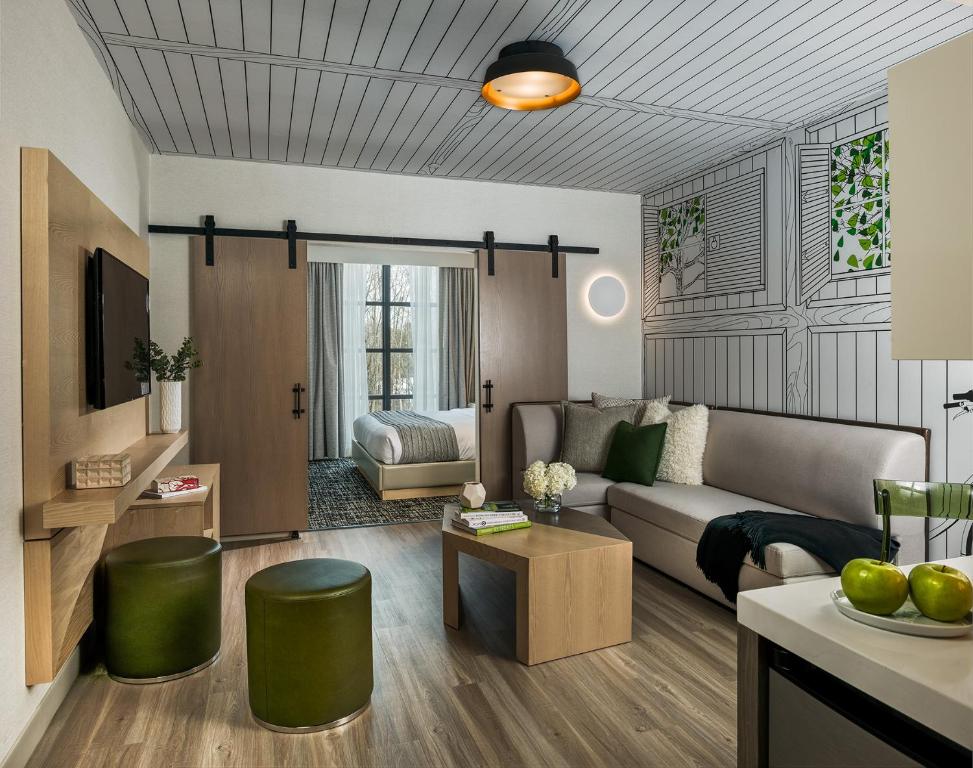 TV a/nebo společenská místnost v ubytování Hotel Zero Degrees Danbury