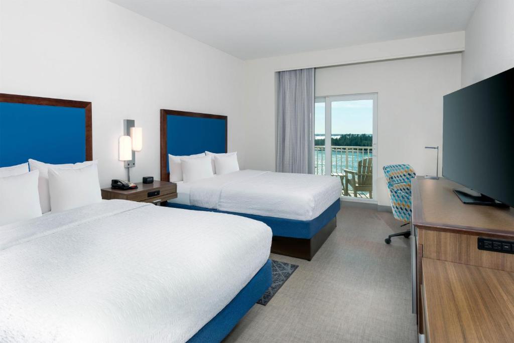 Hampton Inn and Suites Clearwater Beach - 