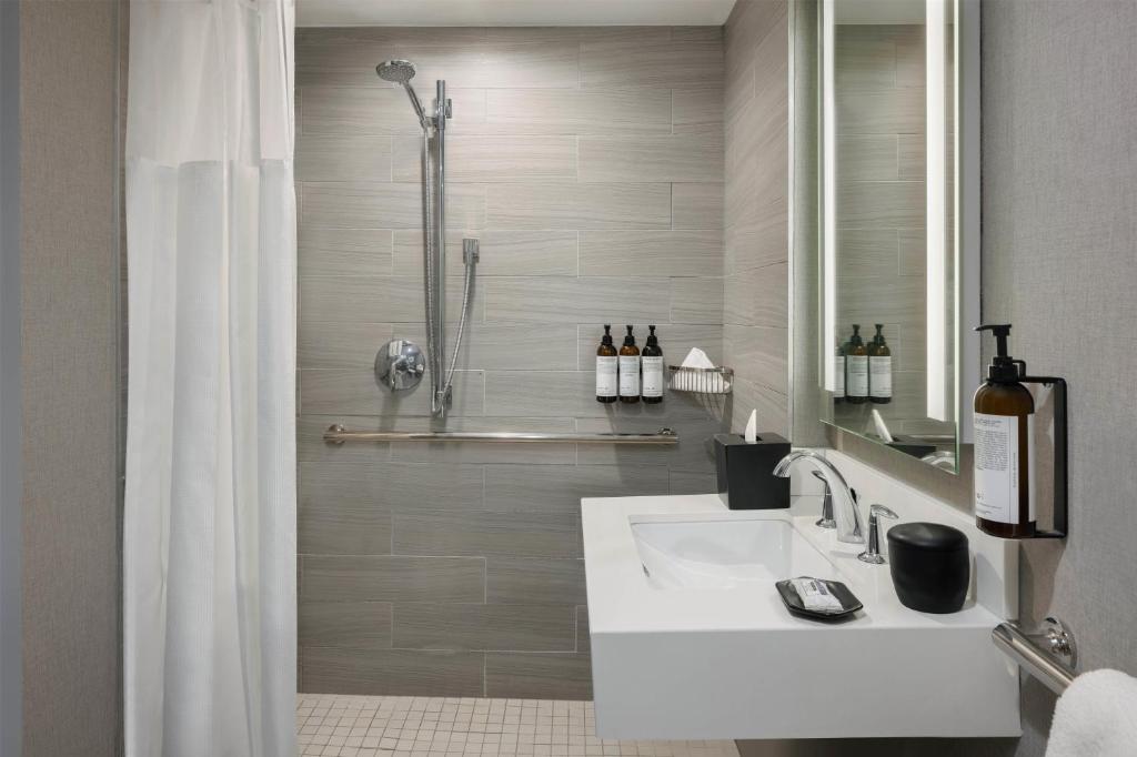 Hyatt Regency Louisville - 