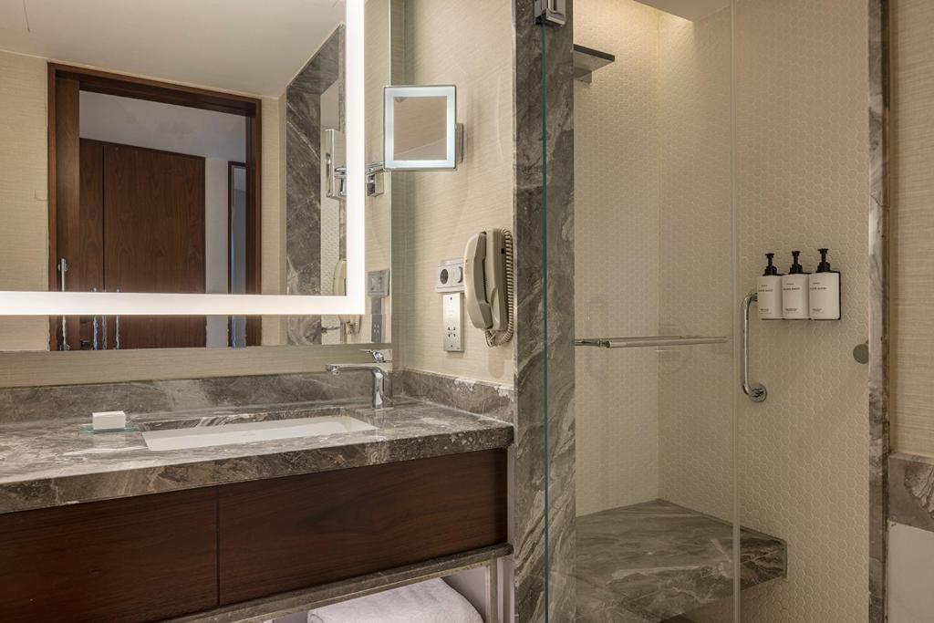 Conrad Istanbul Bosphorus - 