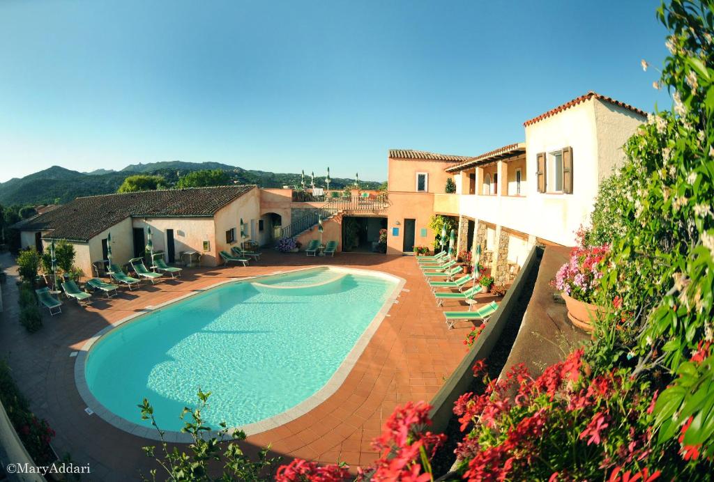 Bazén v ubytování Hotel Villa Gemella nebo v jeho okolí